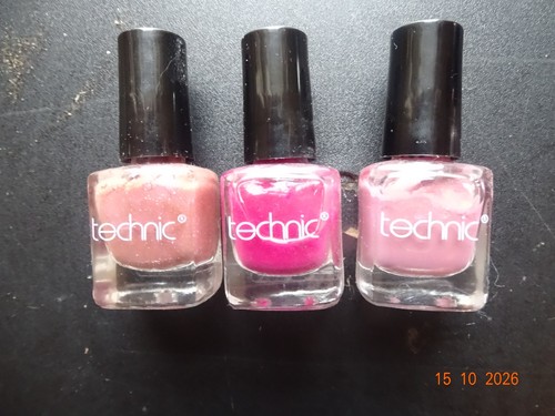 Nail polish bundle pre - polish,